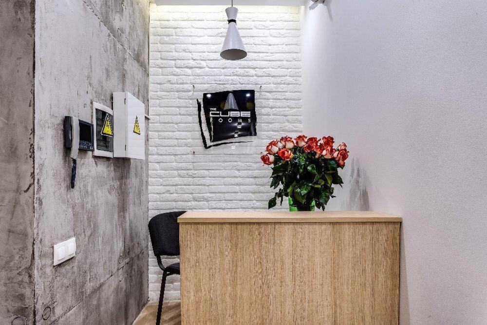 The Cube Rooms Lviv Exterior photo